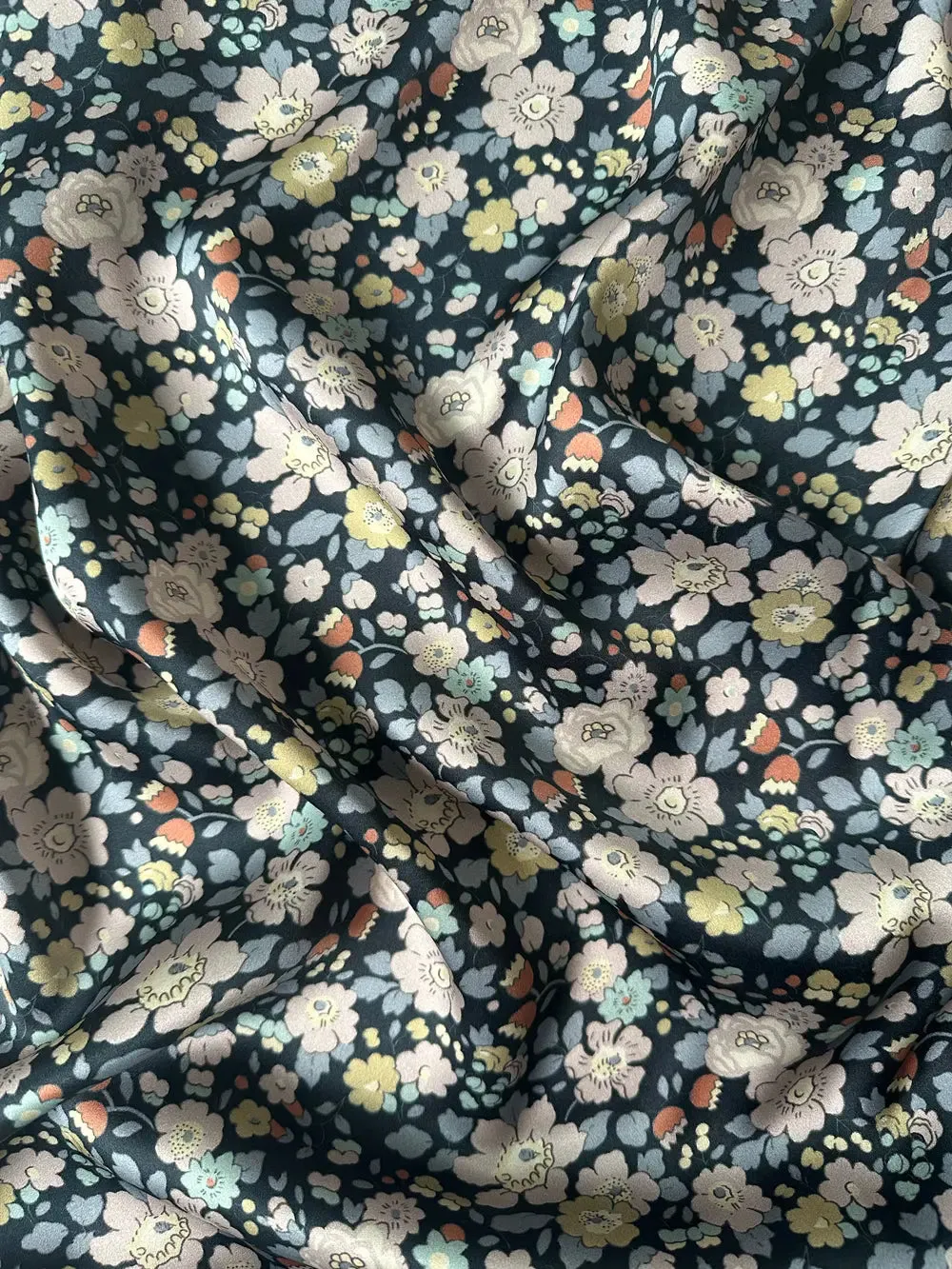 BETSY FIELD Liberty Silk Pillowcase