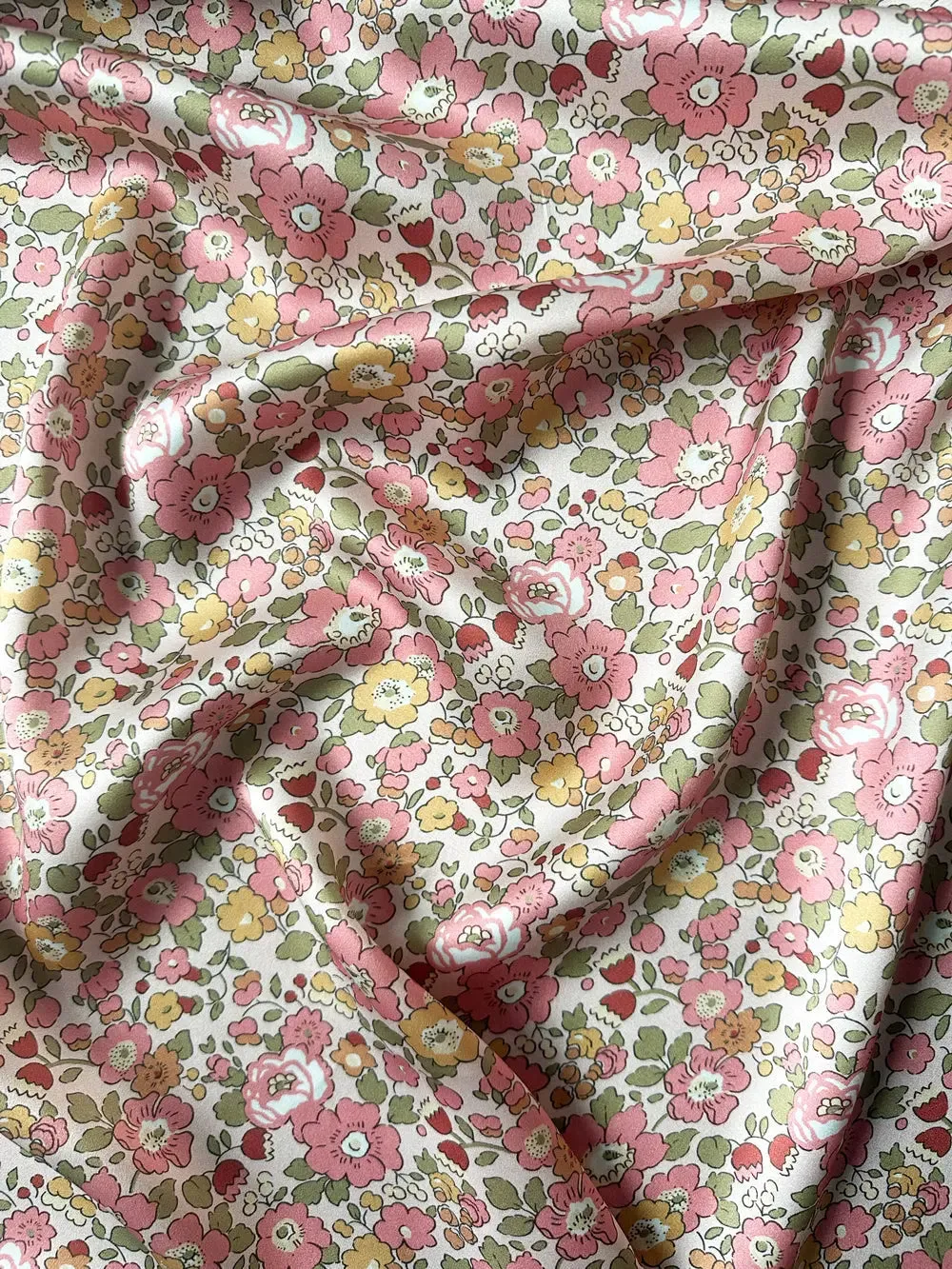 BETSY FIELD Liberty Silk Pillowcase