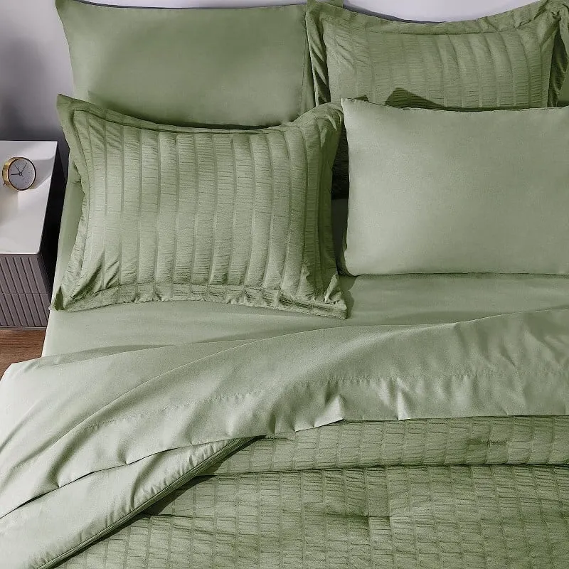 Double bed linen set CozyLux Queen Comforter, 7 pieces, green